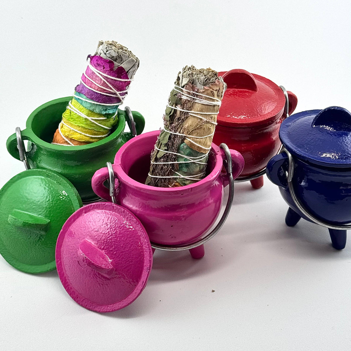 Colorful Cast Iron Cauldron w/ Lid | Kids' Potion Cauldron