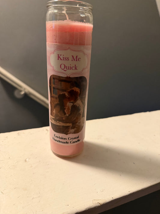 💗 Kiss Me Quick – Envision Crystal Handmade Candle